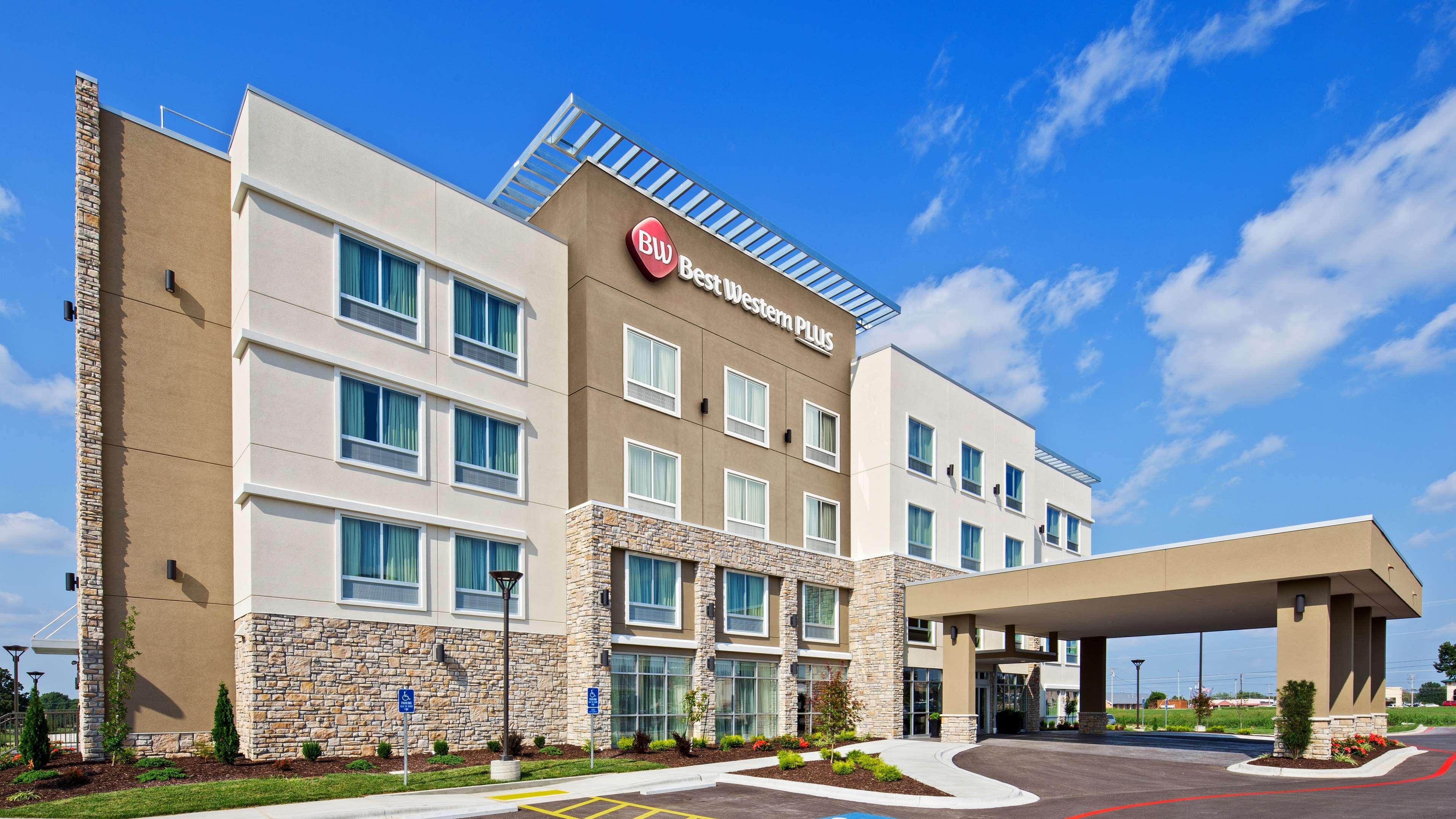 Best Western Plus Bolivar Hotel & Suites Экстерьер фото