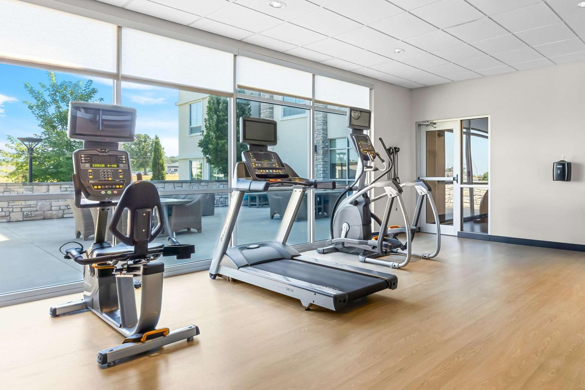 Best Western Plus Bolivar Hotel & Suites Экстерьер фото