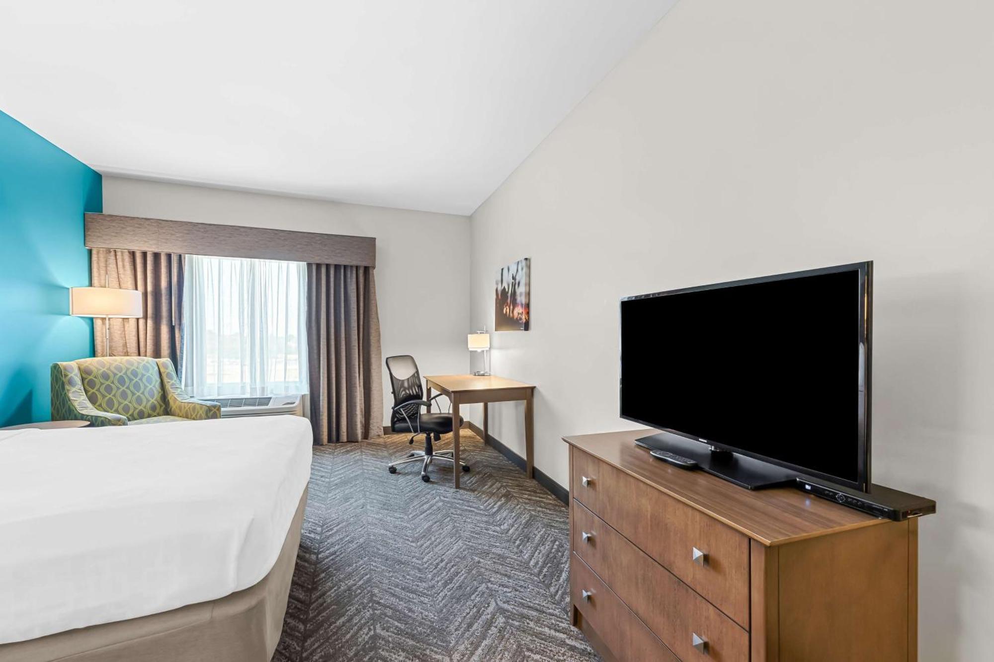 Best Western Plus Bolivar Hotel & Suites Экстерьер фото