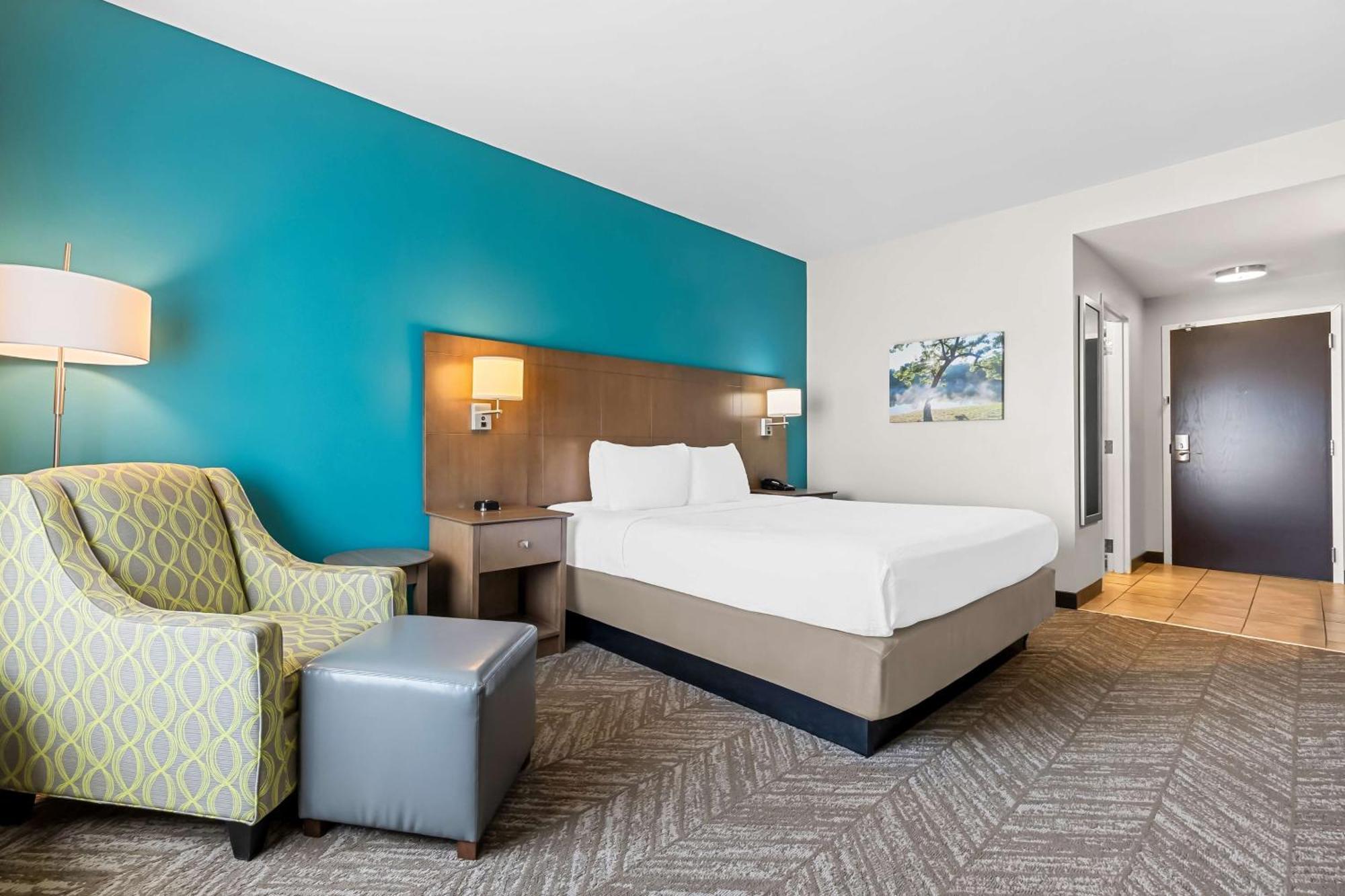 Best Western Plus Bolivar Hotel & Suites Экстерьер фото