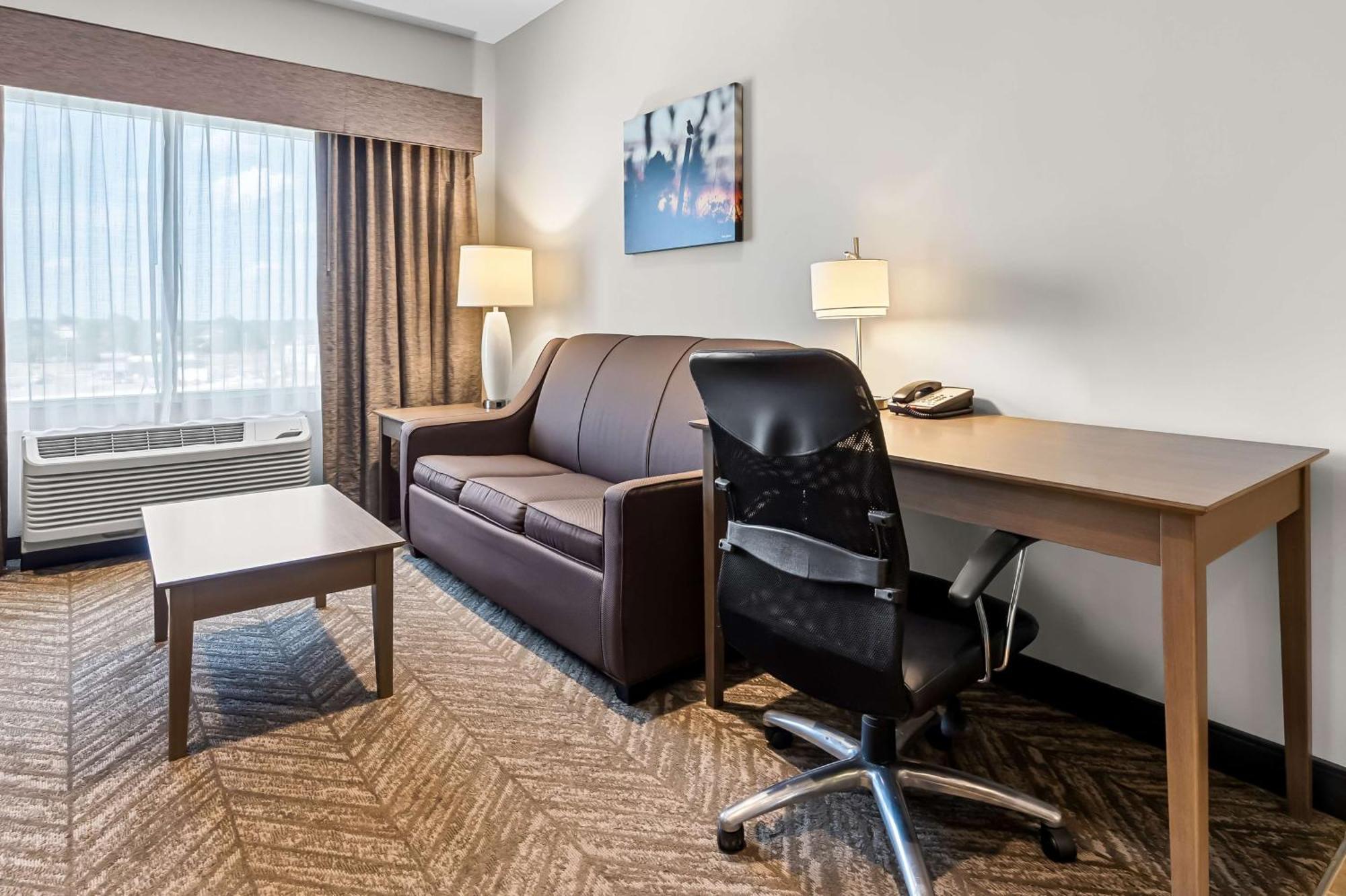 Best Western Plus Bolivar Hotel & Suites Экстерьер фото